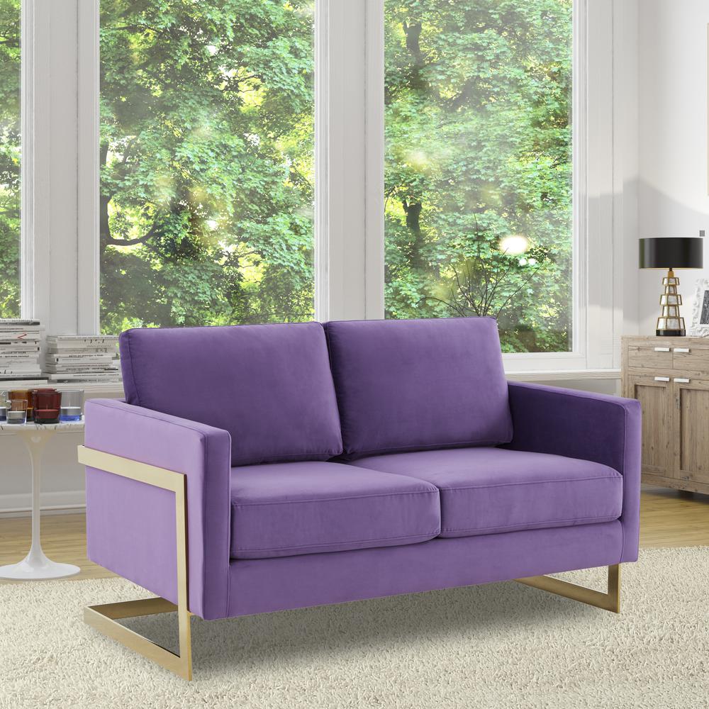 LeisureMod Lincoln Modern Mid-Century Upholstered Velvet Loveseat with Gold Frame, Purple. Picture 5