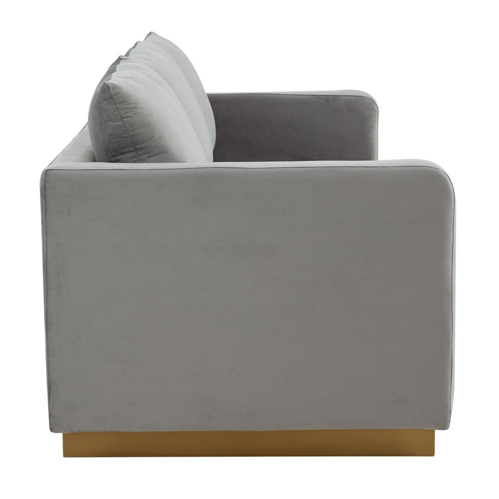 LeisureMod Nervo Modern Mid-Century Upholstered Velvet Sofa with Gold Frame, Light Grey. Picture 4