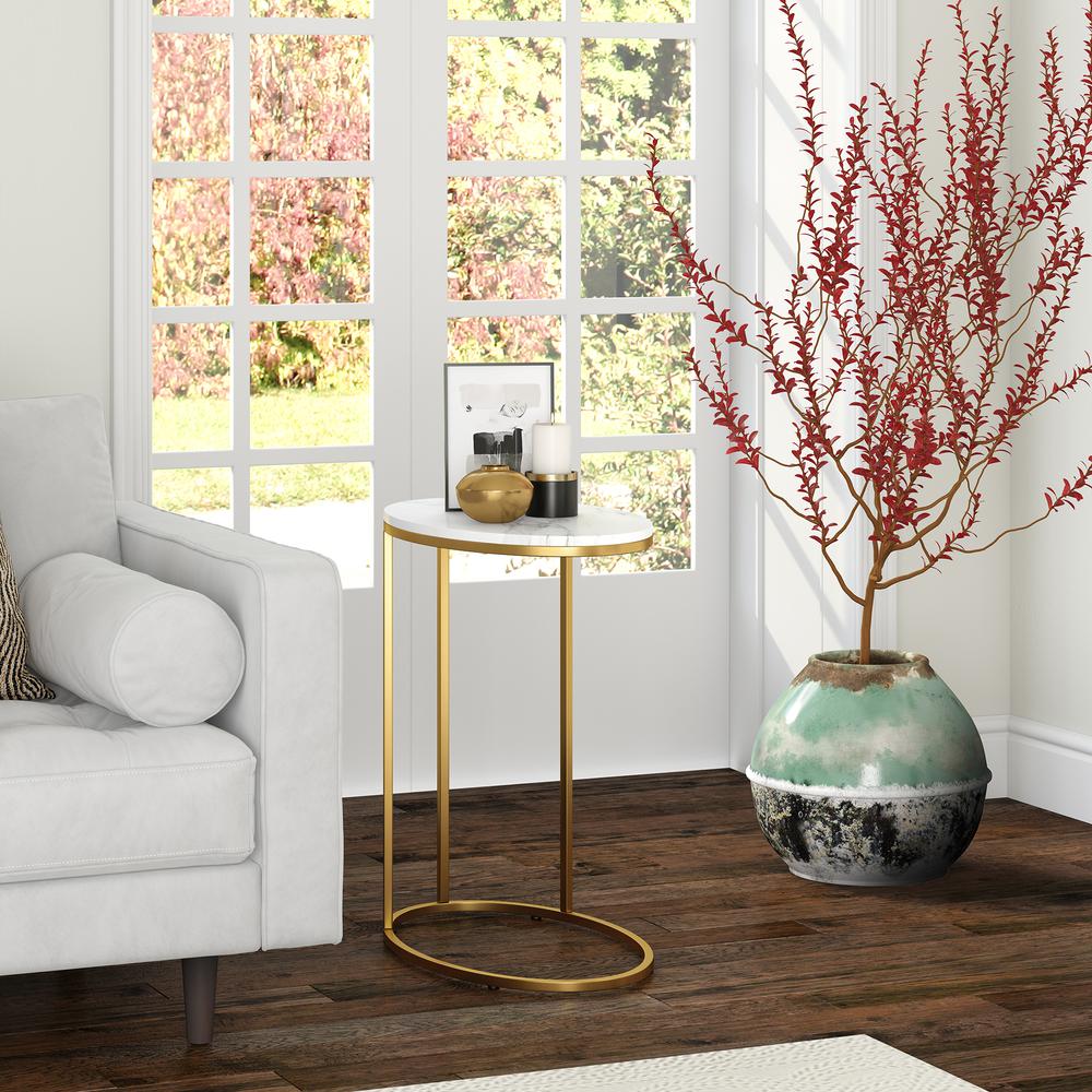 Enzo 20'' Wide Oval Side Table with Faux Marble Top in Brass. Picture 4