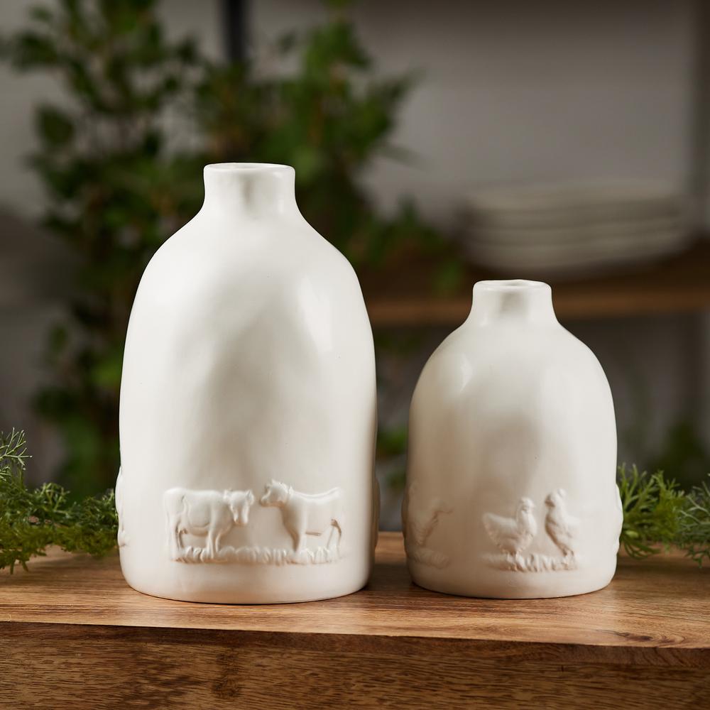 Farm Animal Vase (Set of 2) 4.25"D x 6.25"H, 5.25"D x 8.5"H Ceramic. Picture 1