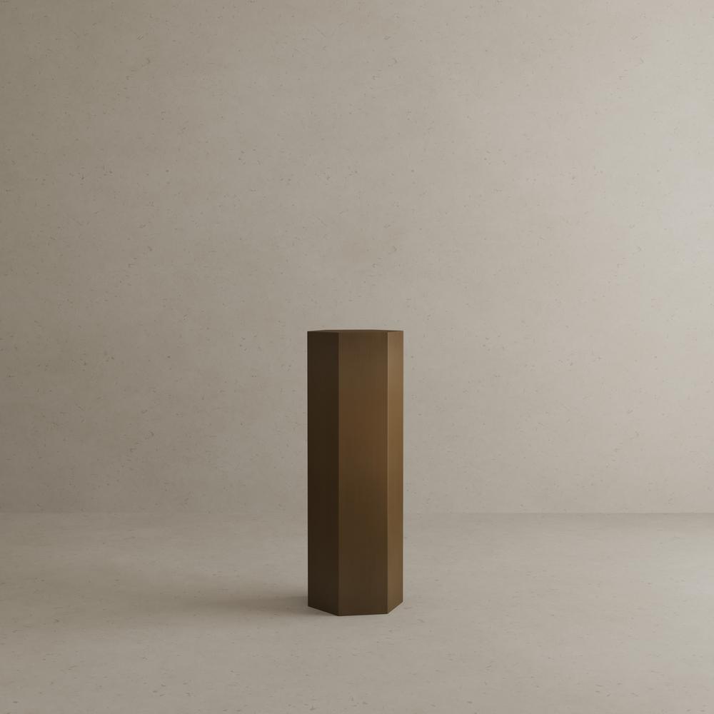 Vice Pedestal Tall in Brushed Brass. Picture 1