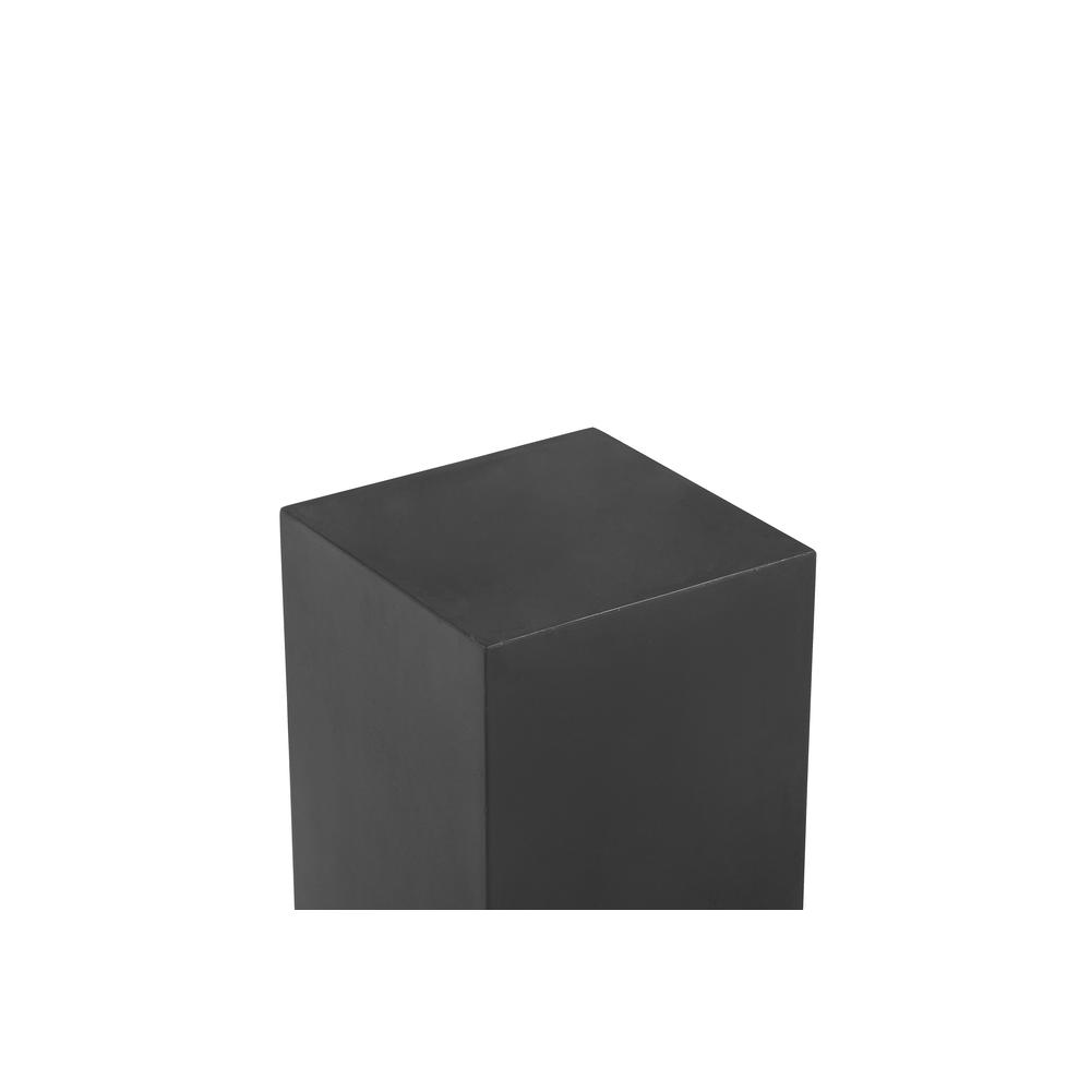 Sonny Square Pedestal Medium in Black Concrete. Picture 3