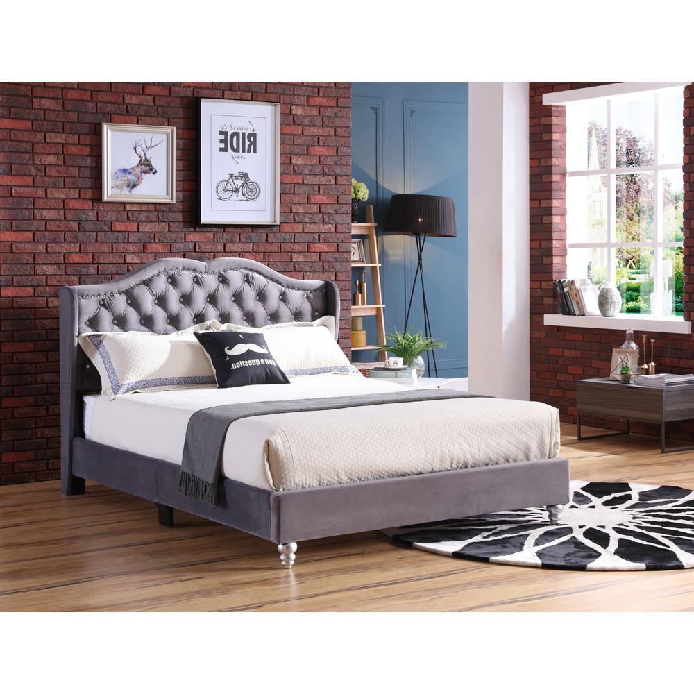 Joy Gray Full Upholstered Panel Bed. Picture 4