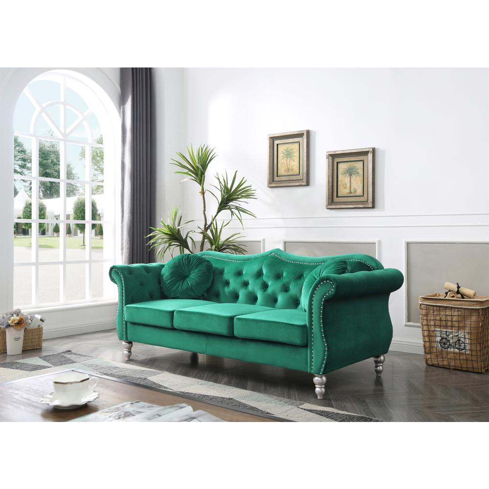 Hollywood 82 in. Green Velvet Chesterfield 3-Seater Sofa with 2-Throw Pillow. Picture 5
