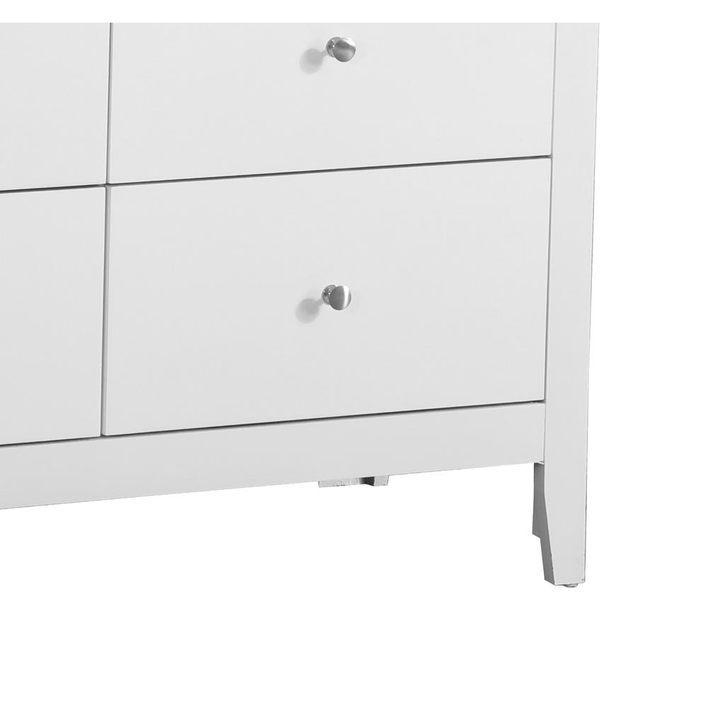 Hammond White 4 Drawer Chest of Drawers (42 in L. X 18 in W. X 36 in H.). Picture 6
