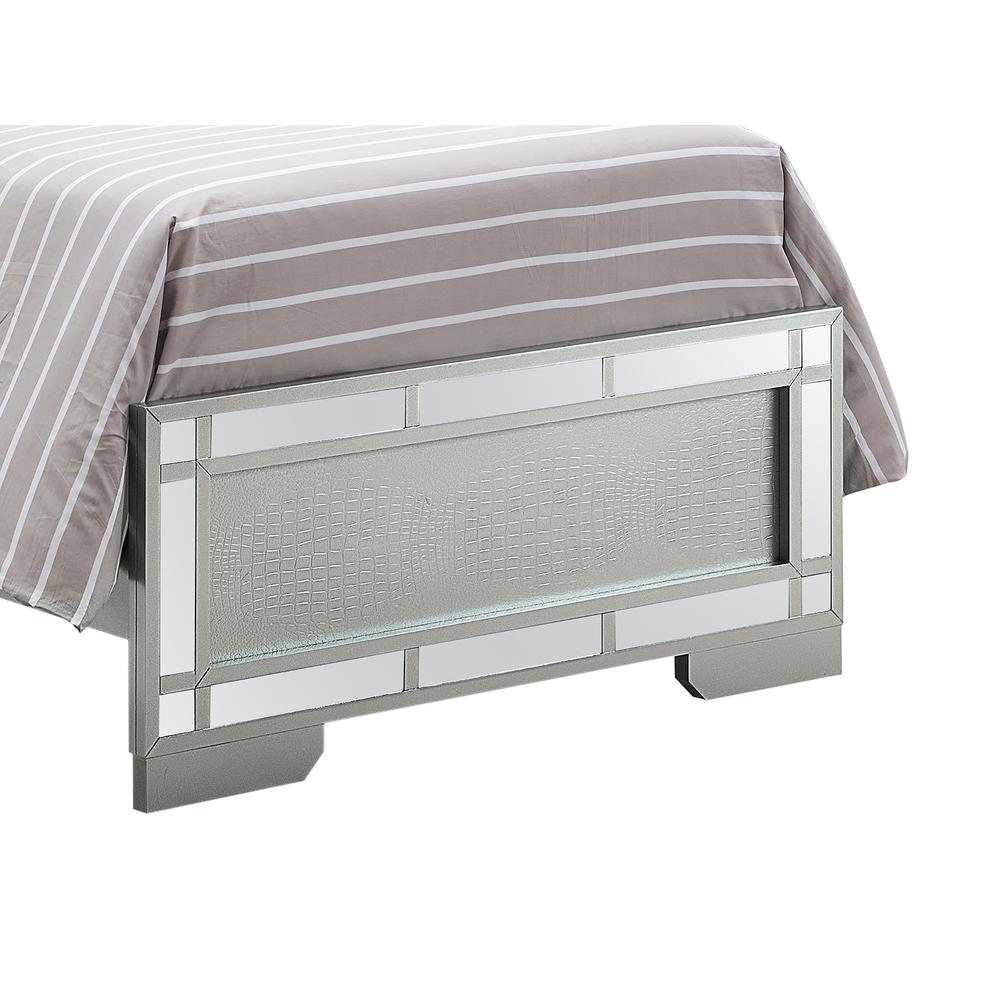 Madison Silver Champagne Twin Panel Beds. Picture 5