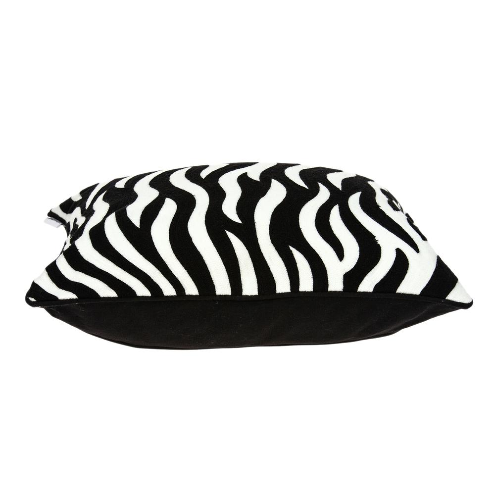 Parkland Collection Simba Black and White Zebra Throw Pillow. Picture 3