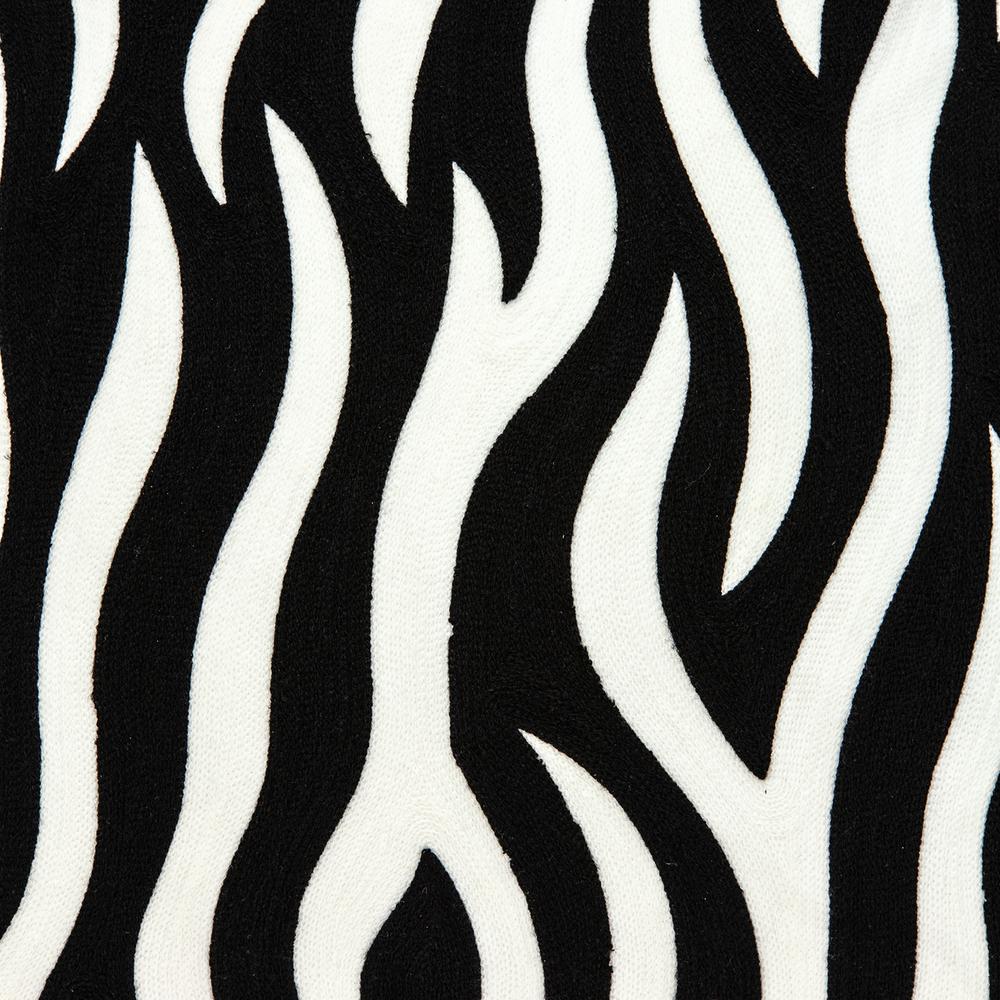 Parkland Collection Simba Black and White Zebra Throw Pillow. Picture 5