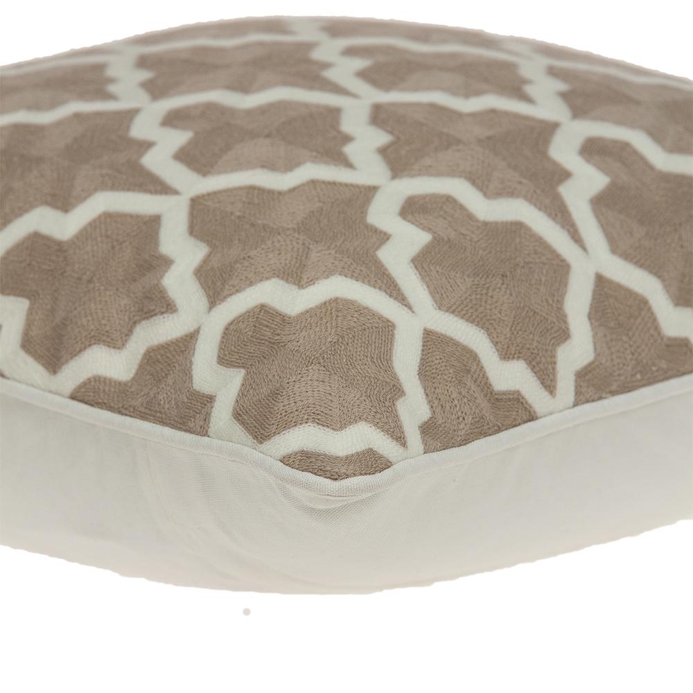 Parkland Collection Canita Beige and White Throw Pillow. Picture 4