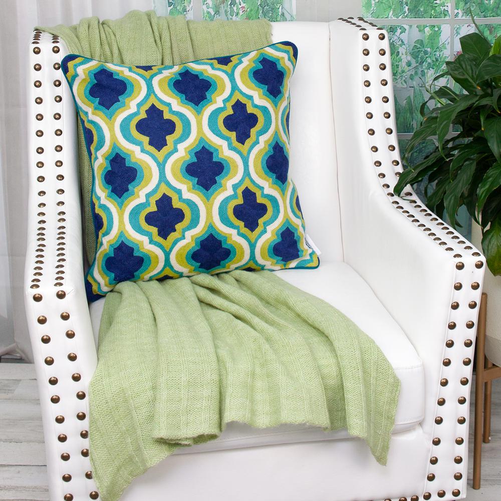 Parkland Collection Muja Multicolored Throw Pillow. Picture 6