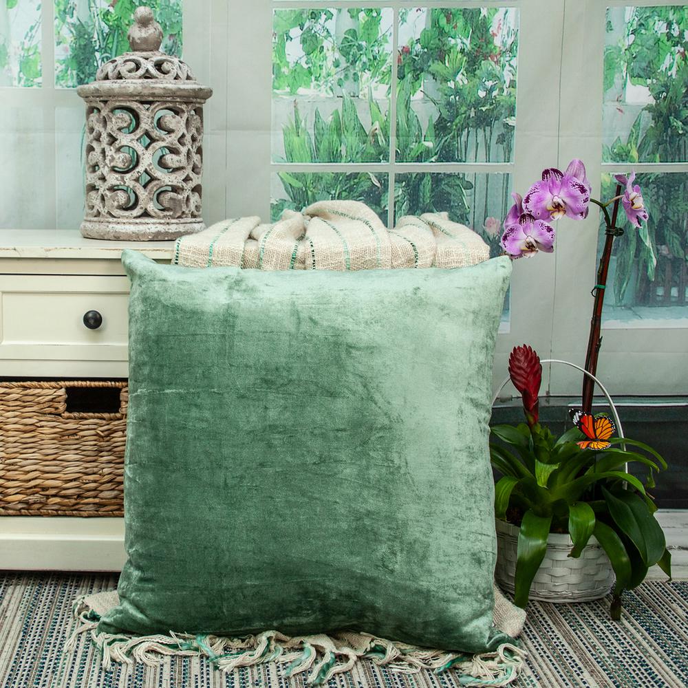 Parkland Collection Charlotte Green Solid Throw Pillow. Picture 6