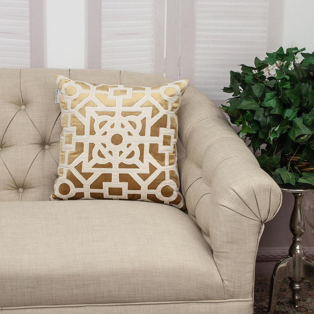 Parkland Collection Hazel Transitional Beige & Gold Throw Pillow. Picture 6