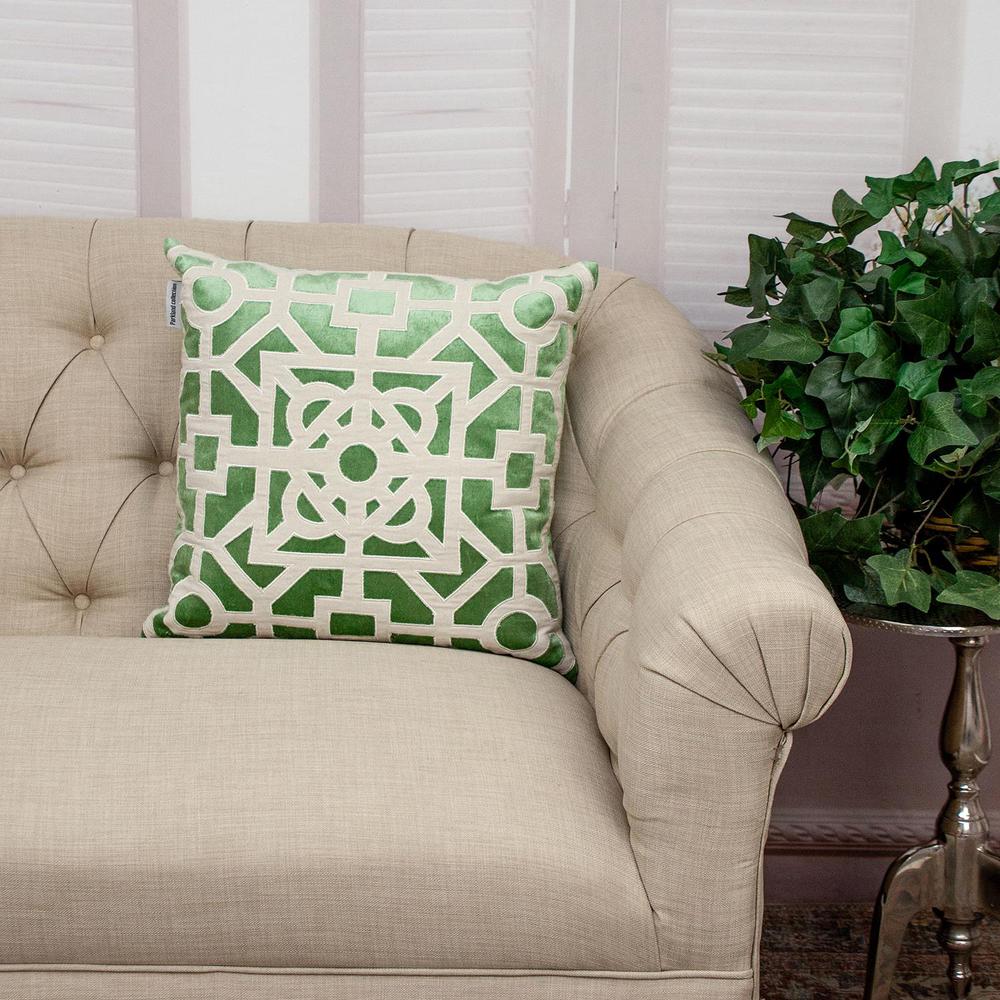 Parkland Collection Hazel Transitional Green/Sage Throw Pillow. Picture 6