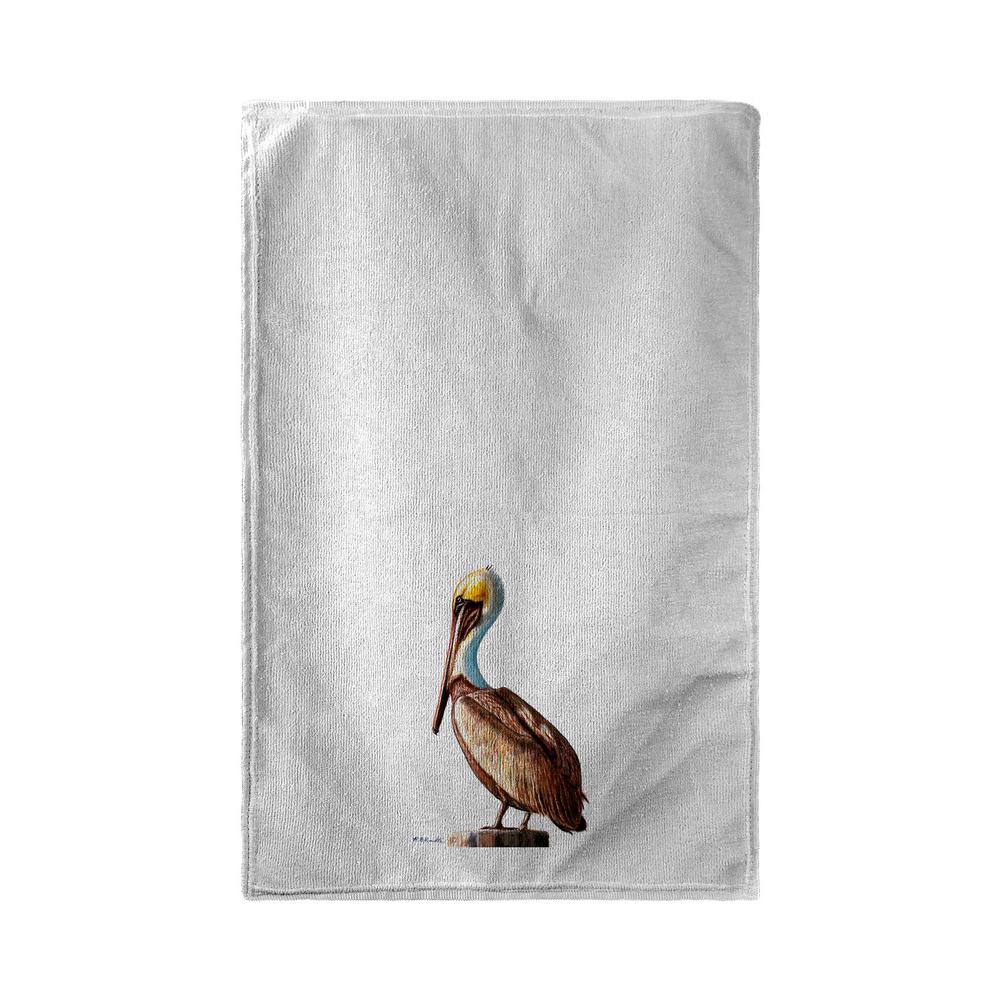 Pelican Left Beach Towel. Picture 1