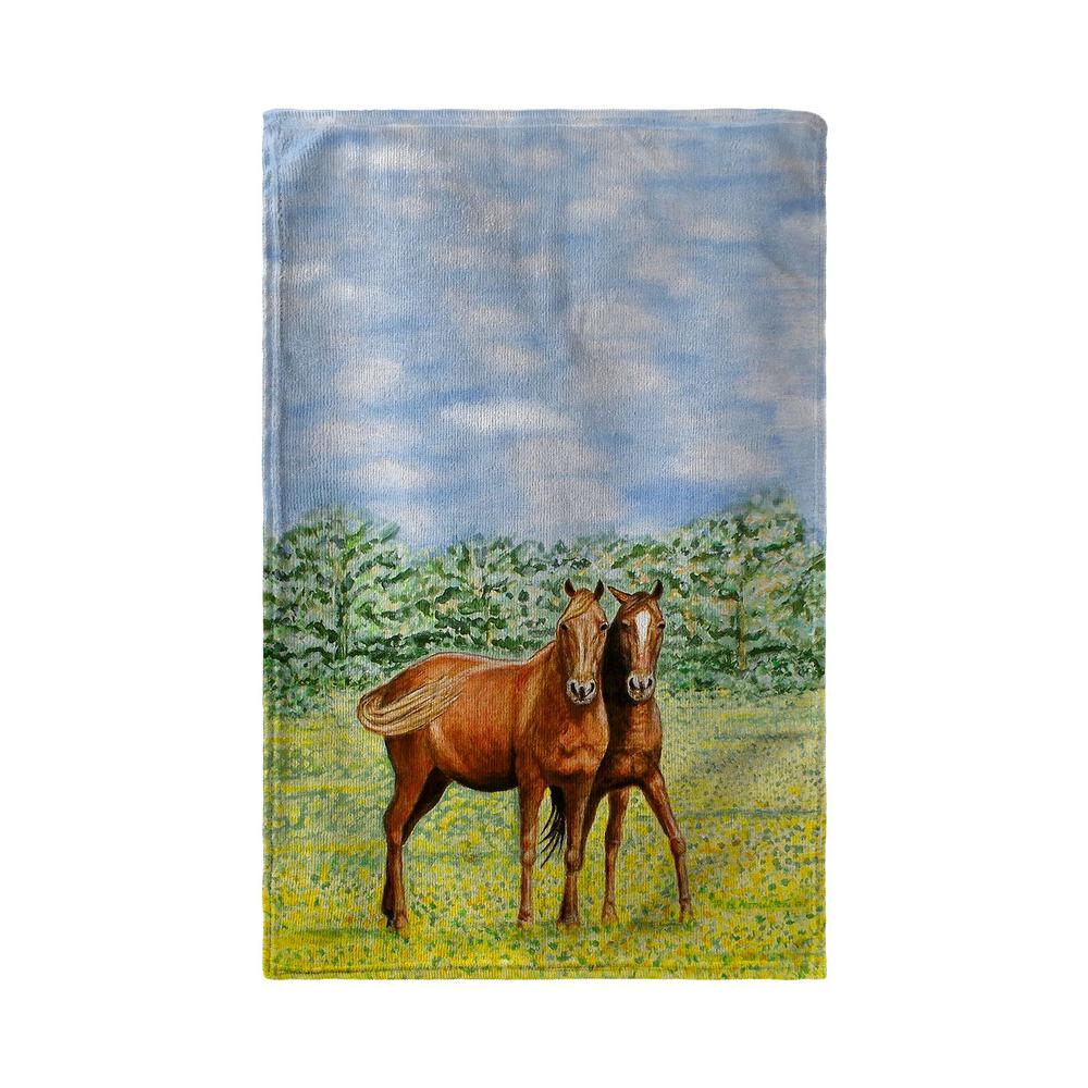 Two Horses Beach Towel. Picture 1