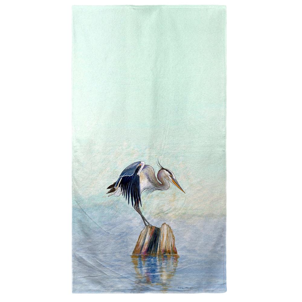 Balancing Heron Beach Towel. Picture 1