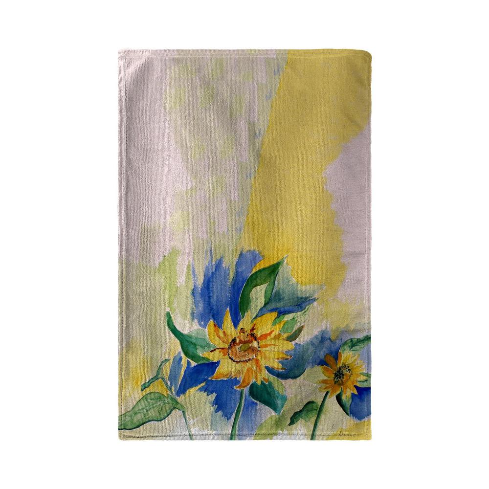 Betsy's SunFlower Beach Towel. Picture 1
