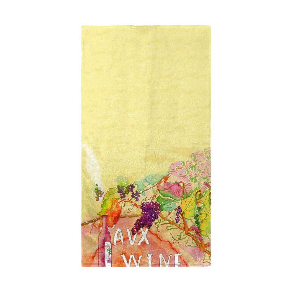 Wine and Grapes Beach Towel. Picture 1
