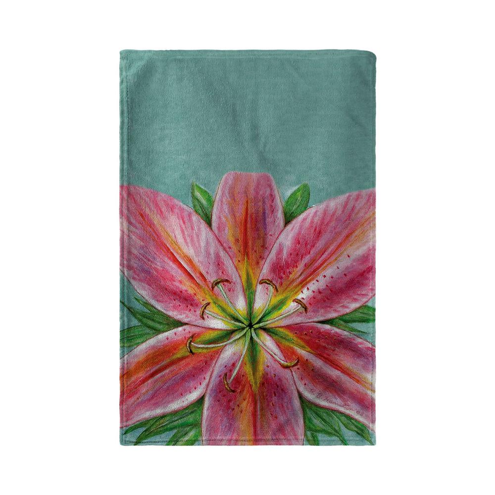 Pink Lily Beach Towel. Picture 1