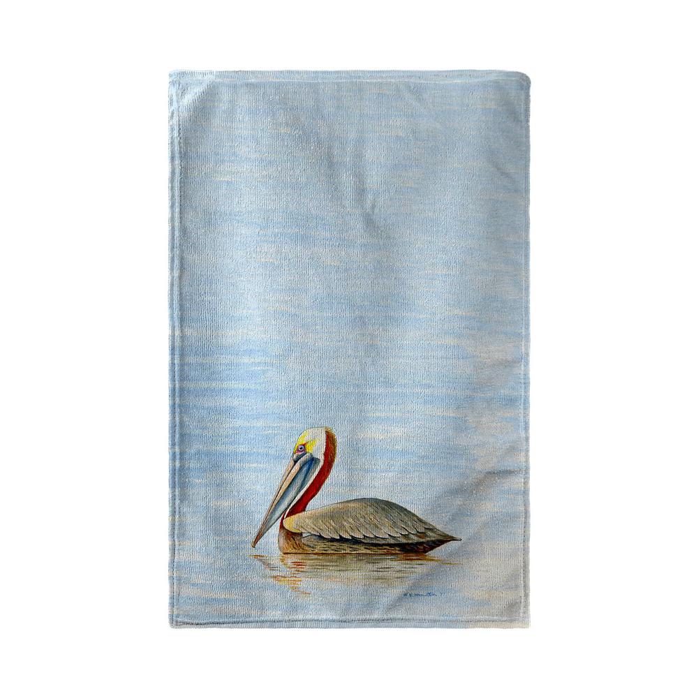 Summer Pelican Beach Towel. Picture 1