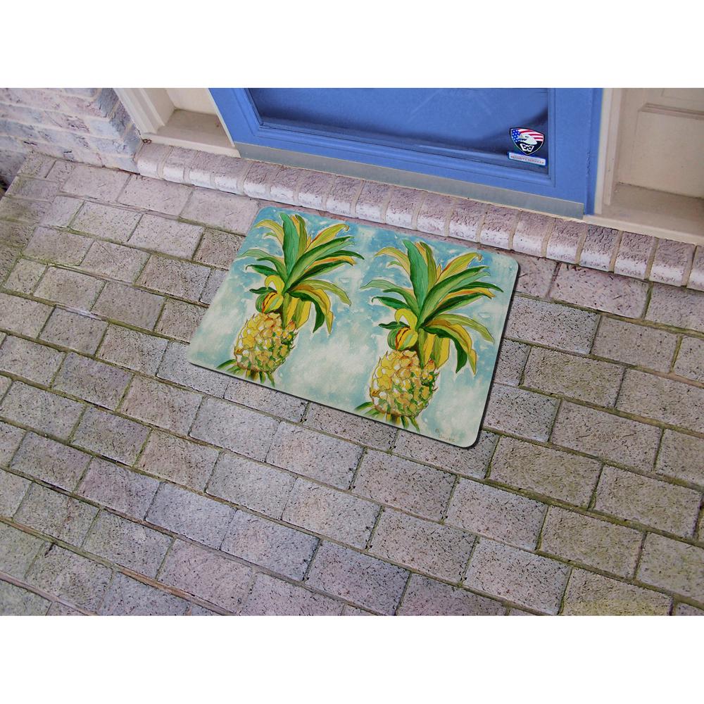 Pineapples Door Mat 18x26. Picture 2