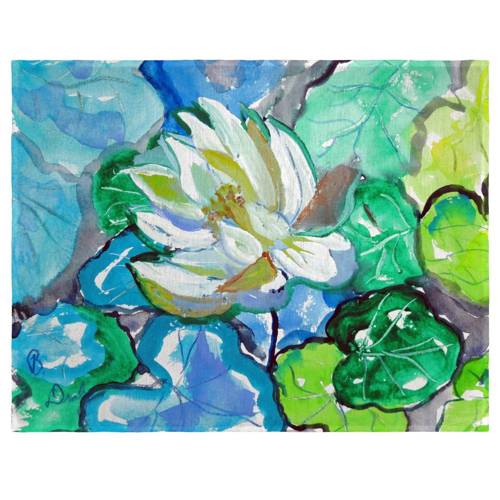 White Lily Flower Place Mat Set of 4. The main picture.