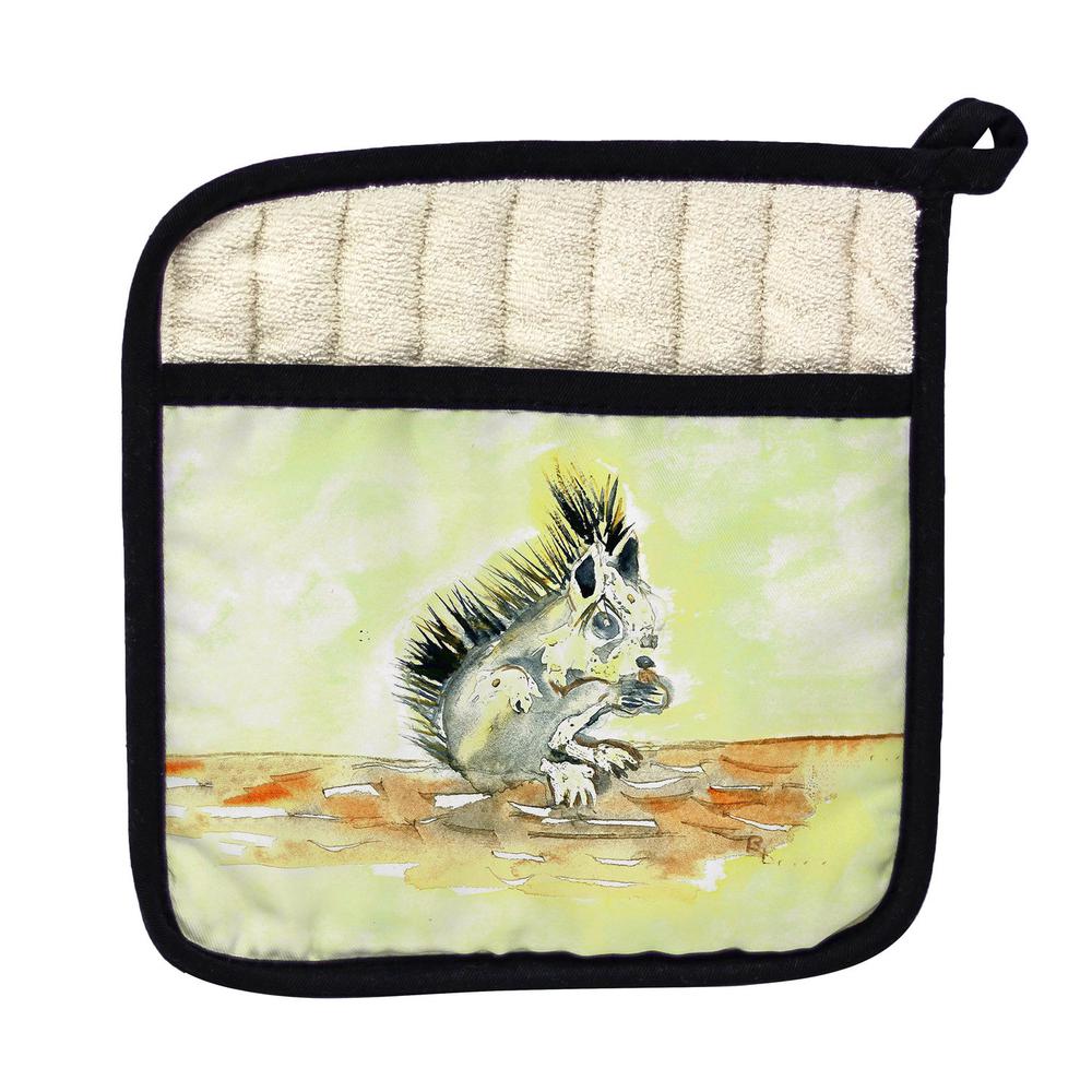 Baby Squirrel Pot Holder. Picture 1