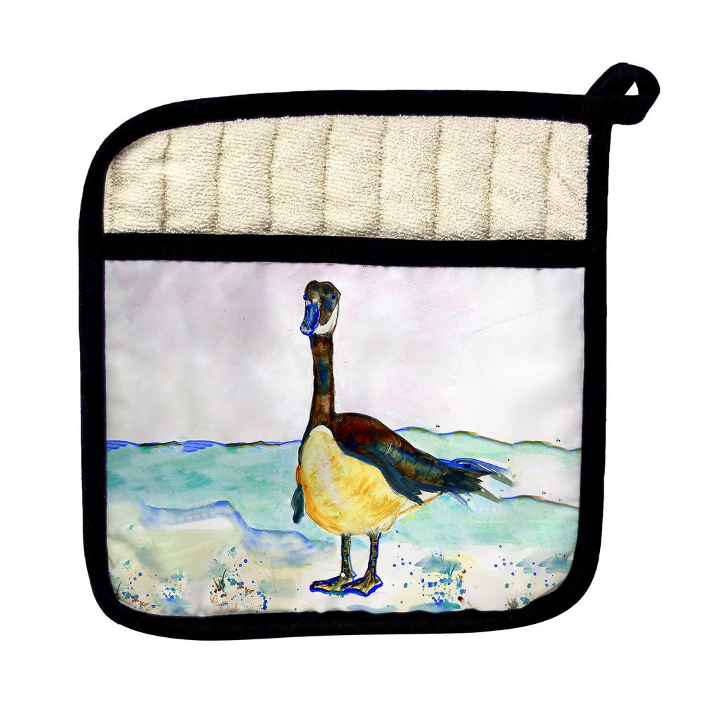 Betsy's Goose Pot Holder. Picture 1