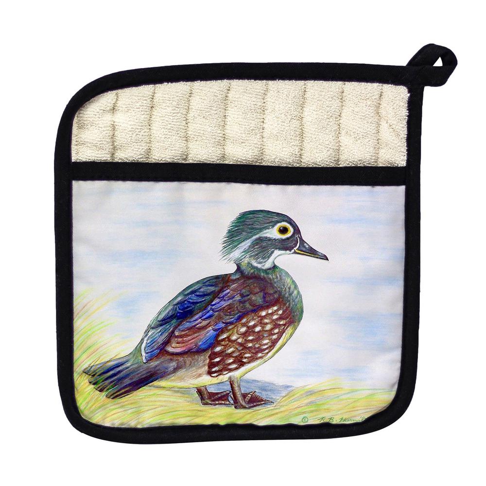 Female Wood Duck Pot Holder. Picture 1