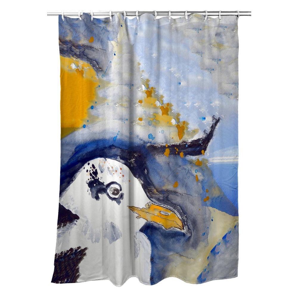Gull Portrait Right Shower Curtain. Picture 1