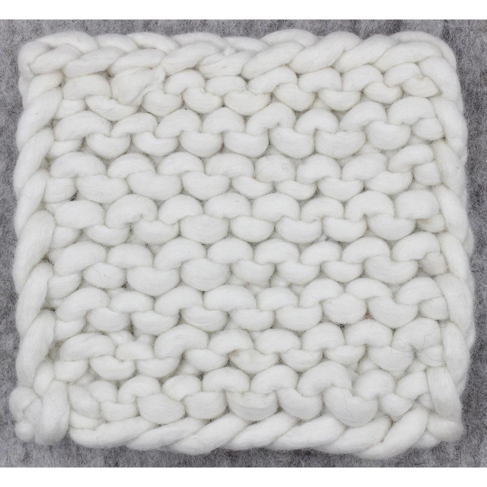 Chain Knitted Trivet White 8X8 Wool -St - White. Picture 1