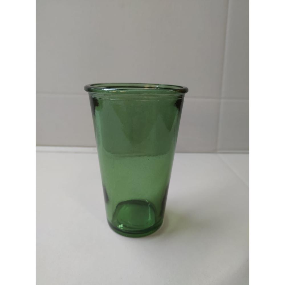 Levin Water Glass Green -St - Forest Green. Picture 1