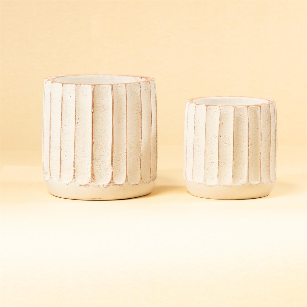 Rustic Fluted Pot White Dia 8". Picture 2