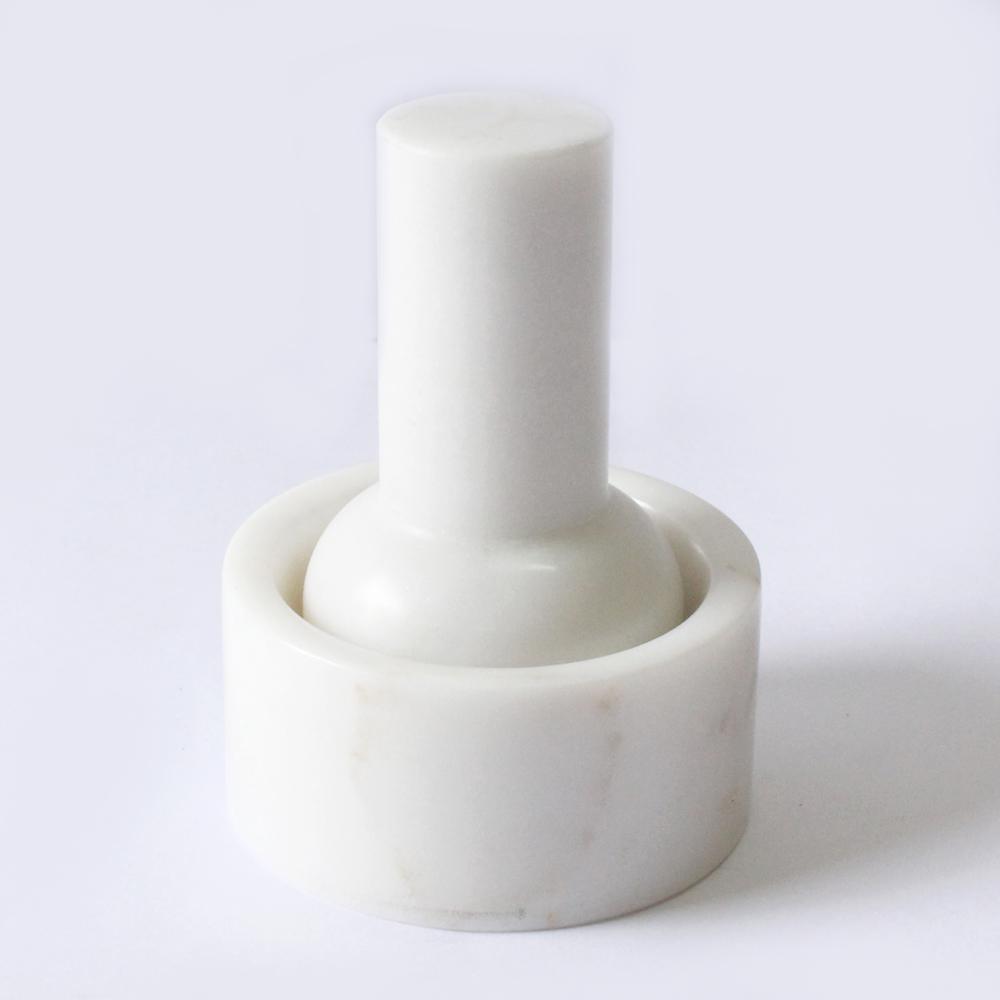 Marble Mortar & Pestle - White. Picture 1