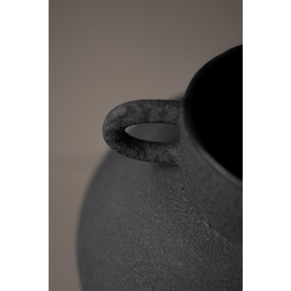 Med. Long Black Vase - Black. Picture 2