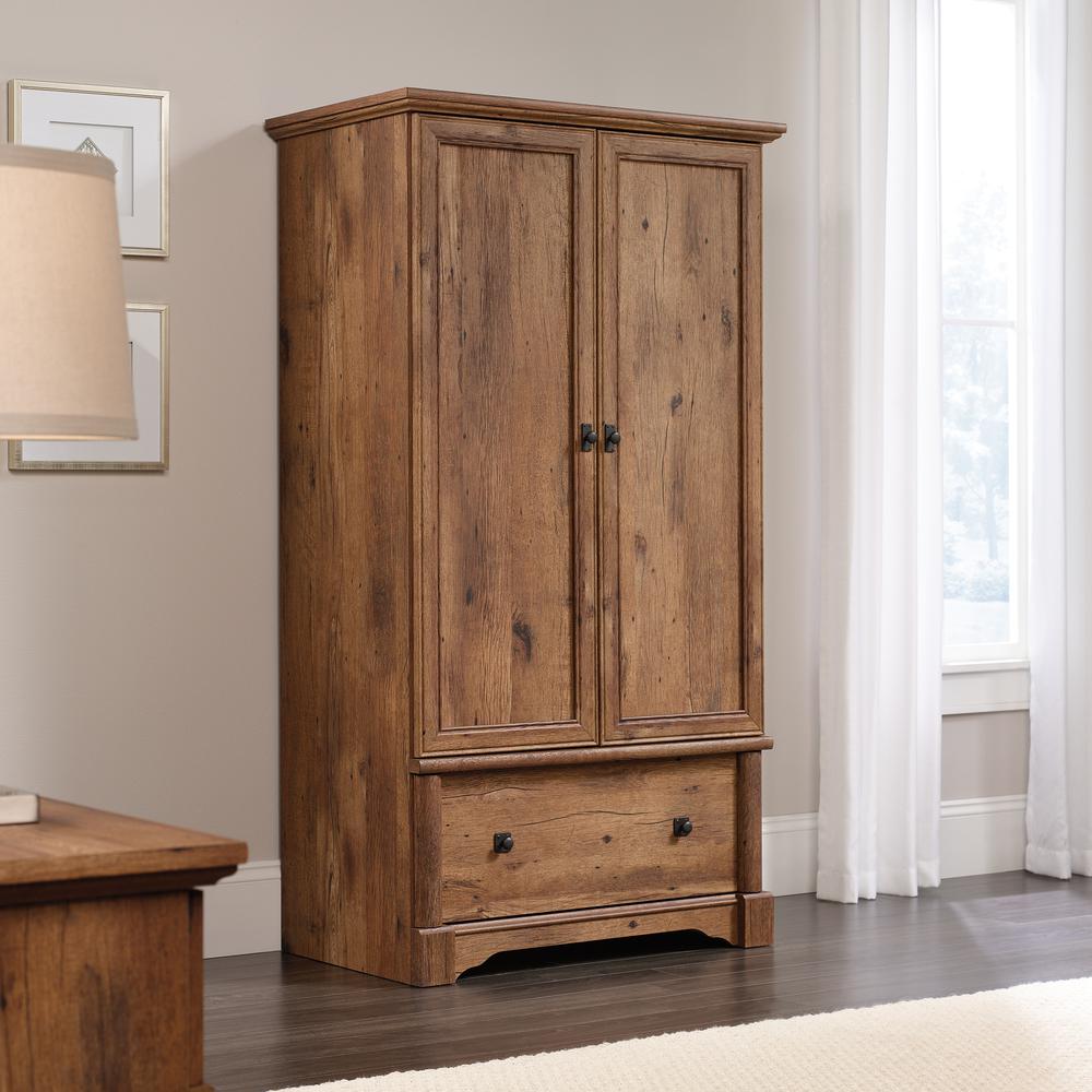 Palladia Armoire Vo. Picture 3