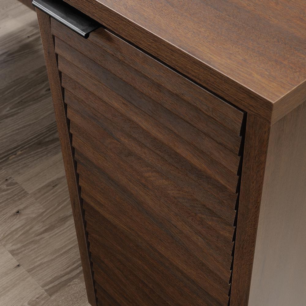 Englewood L-Desk Spiced Mahogany. Picture 8