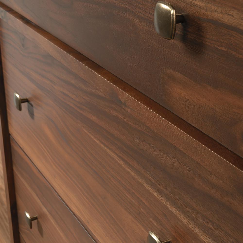 River Ranch 4-Drawer Chest Grand Walnut. Picture 6