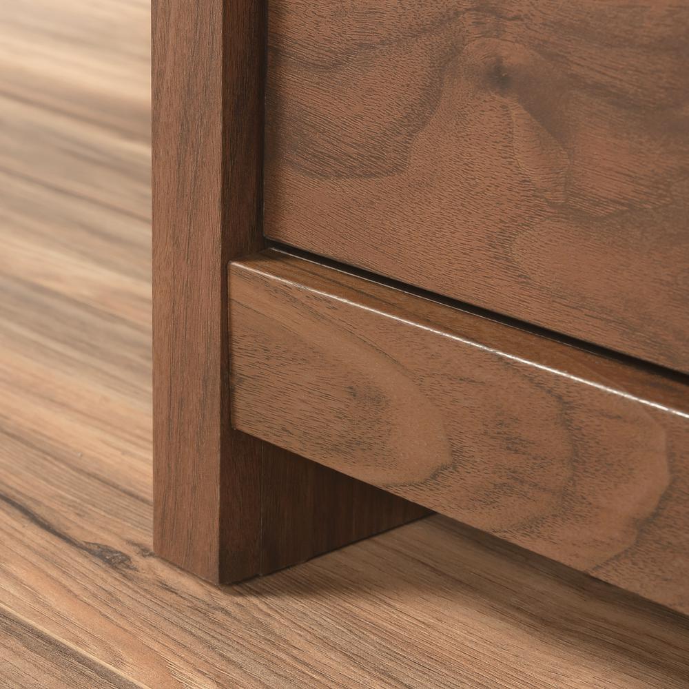 River Ranch 4-Drawer Chest Grand Walnut. Picture 8