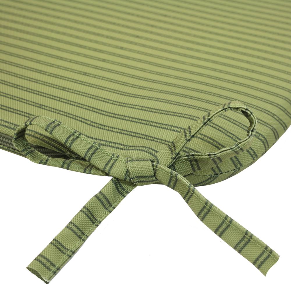 Tropical 2-pk Outdoor Texture Printed Bistro Cushion 17 x 17 in Green. Picture 3