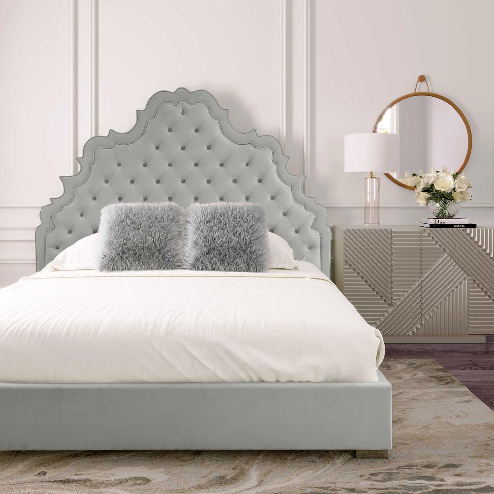 Carolina Grey Velvet Bed in King. Picture 3