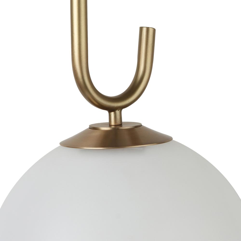 Chic Wall Sconce. Picture 6
