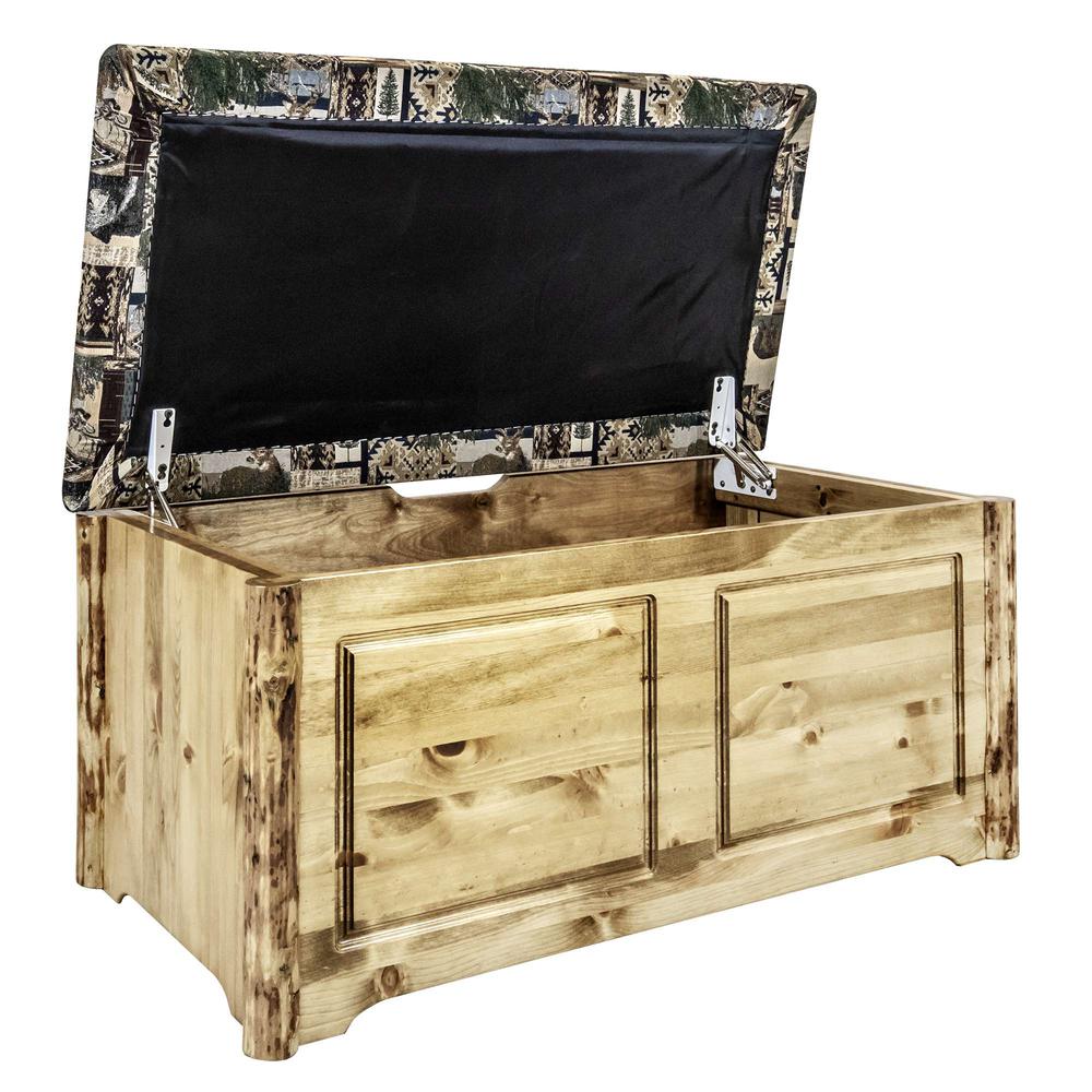 Glacier Country Collection Small Blanket Chest, Woodland Upholstery. Picture 4
