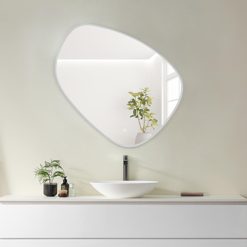 Rasso Novelty 39" Frameless Modern Bathroom/Vanity LED Lighted Wall Mirror. Picture 8