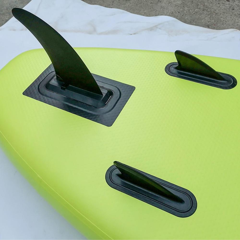 Inflatable Stand-Up Paddle Board with Water Resistant Wireless Speaker. Picture 9