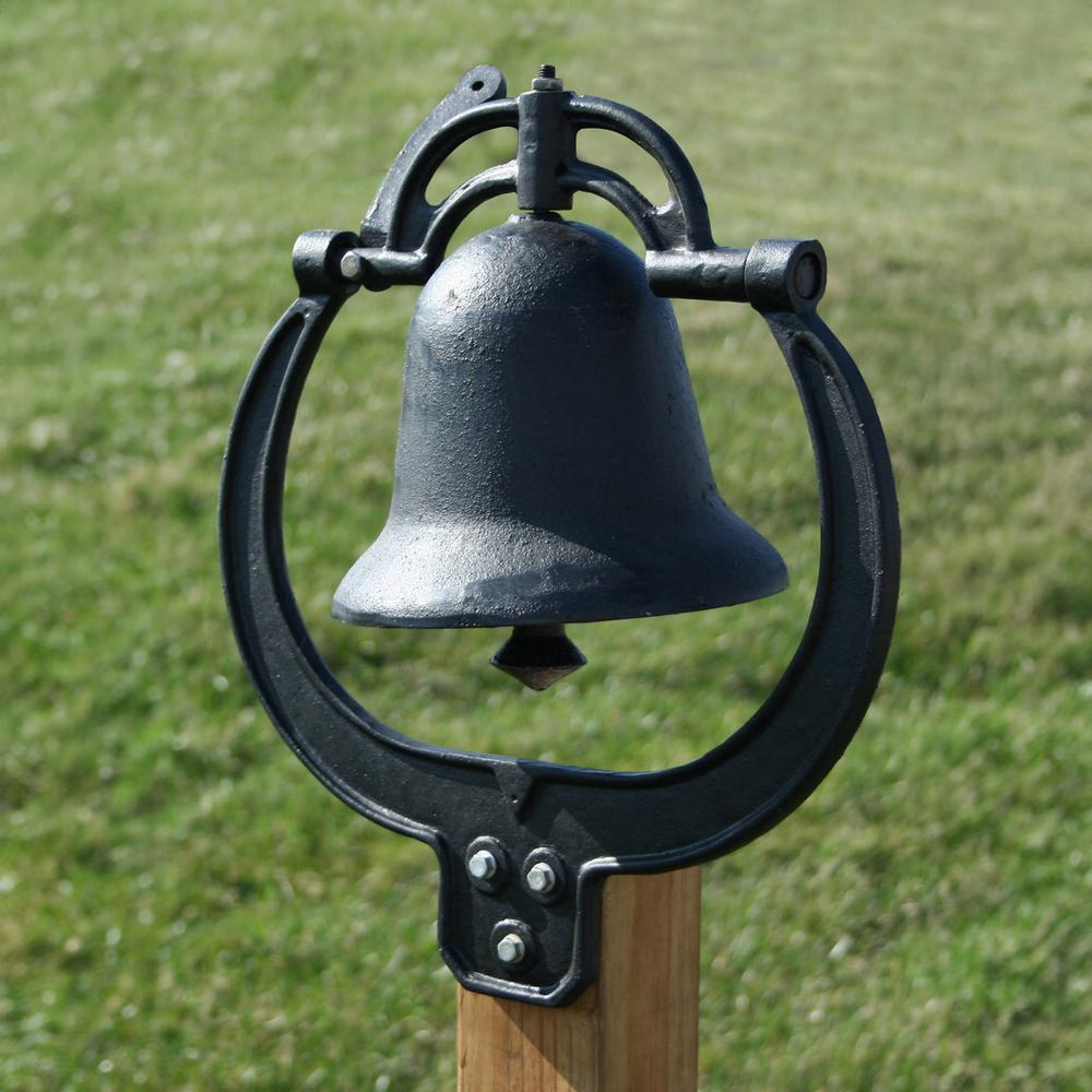 Cast Iron Farm Bell. Picture 3