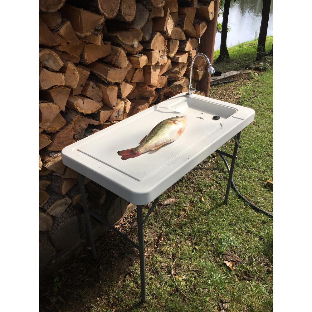 Folding Fish Table With Faucet. Picture 4