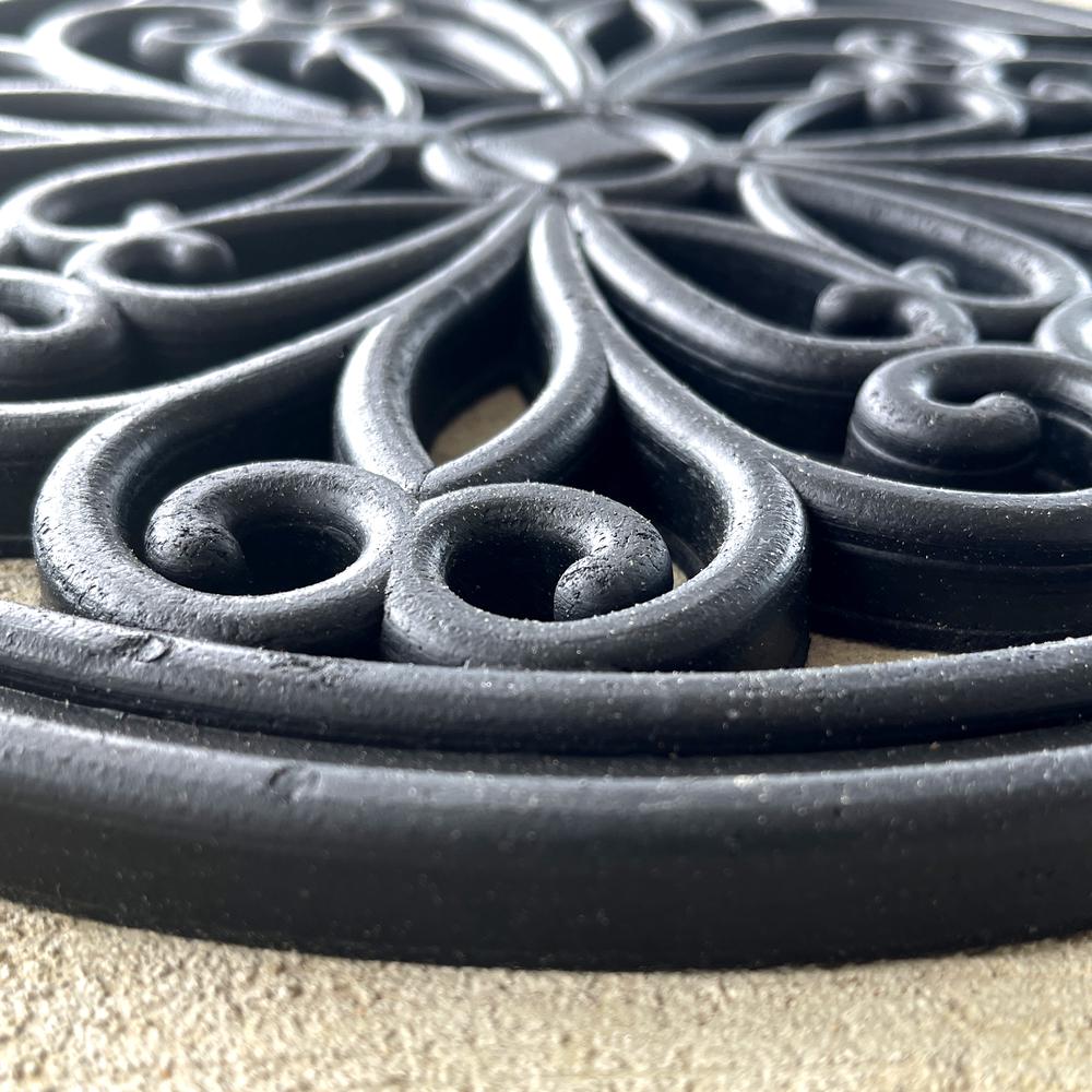 4 Piece 12 inch Round Rubber Scrollwork Step Mat Set. Picture 6