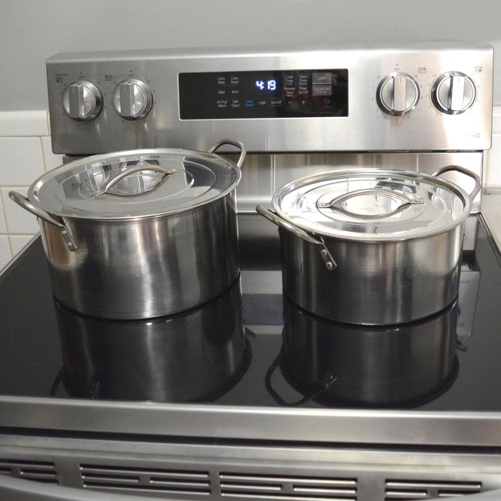 8 Piece Stainless Steel Stock Pot Set. Picture 4