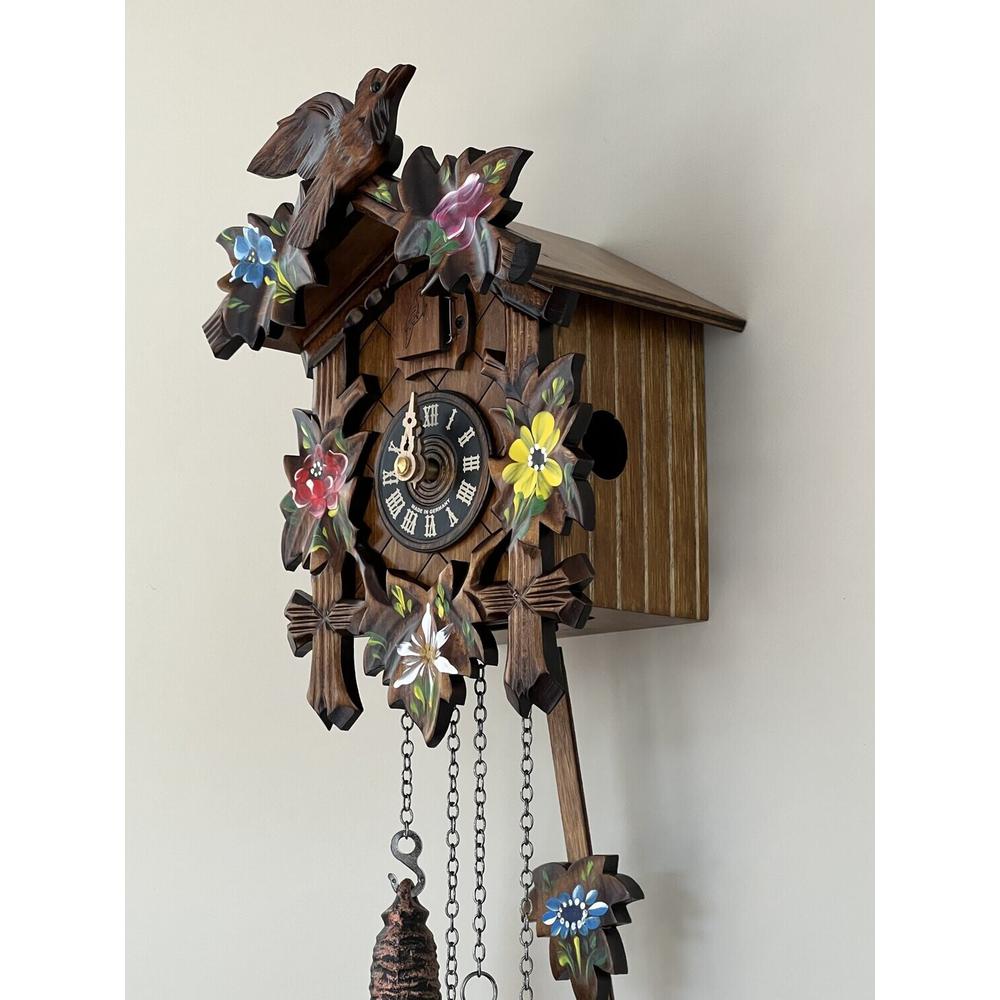 One Day Hand-Carved Cuckoo Clock. Picture 5